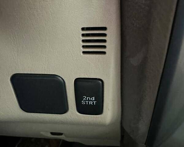 Бежевий Тойота Ленд Крузер Прадо, об'ємом двигуна 3.96 л та пробігом 166 тис. км за 21999 $, фото 55 на Automoto.ua