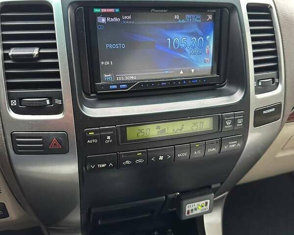 Бежевий Тойота Ленд Крузер Прадо, об'ємом двигуна 3.96 л та пробігом 166 тис. км за 21999 $, фото 48 на Automoto.ua