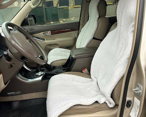 Бежевий Тойота Ленд Крузер Прадо, об'ємом двигуна 3.96 л та пробігом 166 тис. км за 21999 $, фото 40 на Automoto.ua