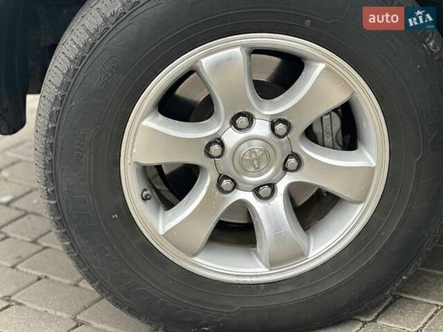 Бежевий Тойота Ленд Крузер Прадо, об'ємом двигуна 3.96 л та пробігом 166 тис. км за 21999 $, фото 12 на Automoto.ua