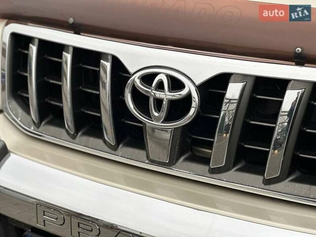 Бежевий Тойота Ленд Крузер Прадо, об'ємом двигуна 3.96 л та пробігом 166 тис. км за 21999 $, фото 10 на Automoto.ua
