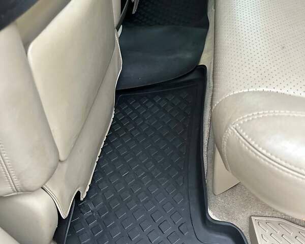 Бежевий Тойота Ленд Крузер Прадо, об'ємом двигуна 3.96 л та пробігом 166 тис. км за 21999 $, фото 29 на Automoto.ua