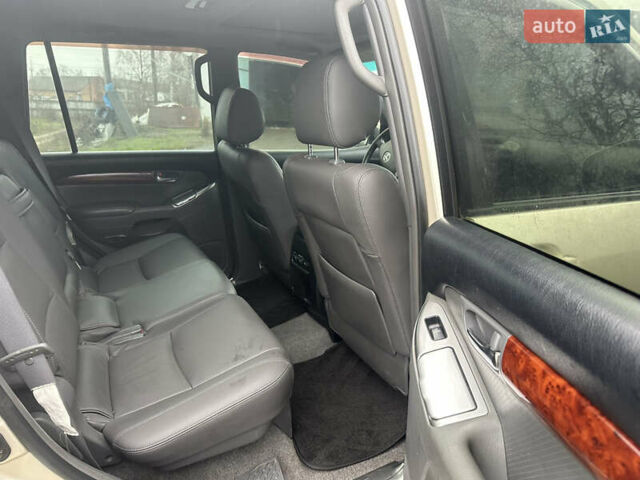 Бежевий Тойота Ленд Крузер Прадо, об'ємом двигуна 4 л та пробігом 322 тис. км за 11700 $, фото 12 на Automoto.ua