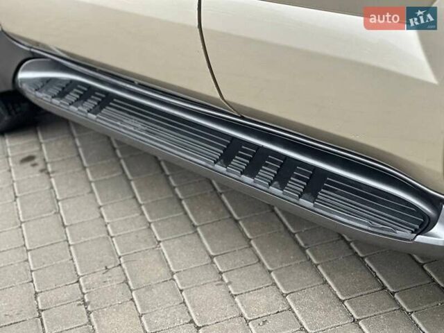 Бежевий Тойота Ленд Крузер Прадо, об'ємом двигуна 3.96 л та пробігом 166 тис. км за 21999 $, фото 13 на Automoto.ua