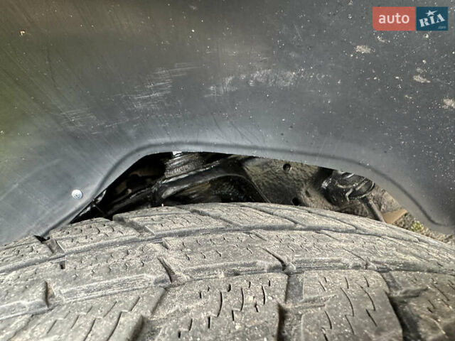 Бежевый Тойота Ленд Крузер Прадо, объемом двигателя 3.96 л и пробегом 210 тыс. км за 16500 $, фото 14 на Automoto.ua