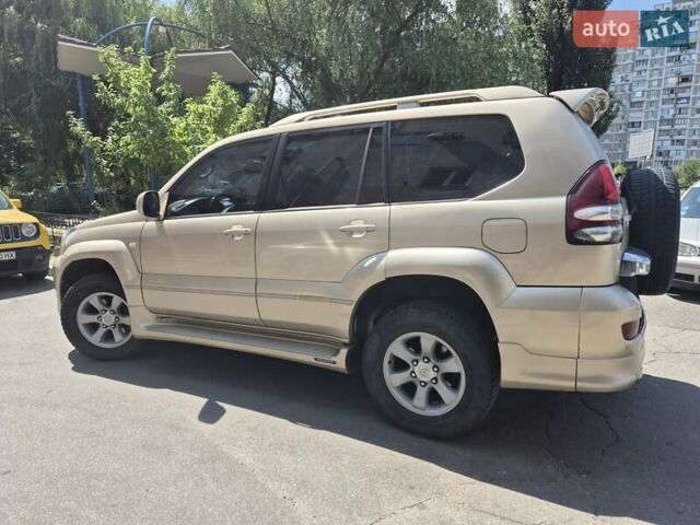 Бежевий Тойота Ленд Крузер Прадо, об'ємом двигуна 3.96 л та пробігом 315 тис. км за 11999 $, фото 11 на Automoto.ua