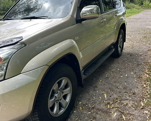 Бежевый Тойота Ленд Крузер Прадо, объемом двигателя 3.96 л и пробегом 210 тыс. км за 16500 $, фото 21 на Automoto.ua