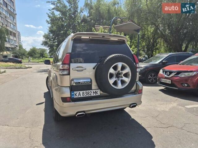 Бежевий Тойота Ленд Крузер Прадо, об'ємом двигуна 3.96 л та пробігом 315 тис. км за 11999 $, фото 18 на Automoto.ua