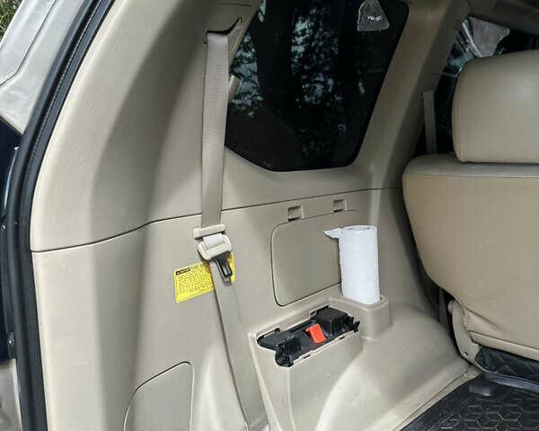 Бежевый Тойота Ленд Крузер Прадо, объемом двигателя 3.96 л и пробегом 210 тыс. км за 16500 $, фото 7 на Automoto.ua