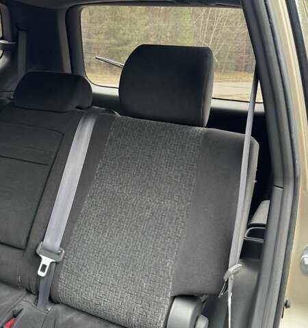 Бежевый Тойота Ленд Крузер Прадо, объемом двигателя 2.7 л и пробегом 178 тыс. км за 14999 $, фото 8 на Automoto.ua