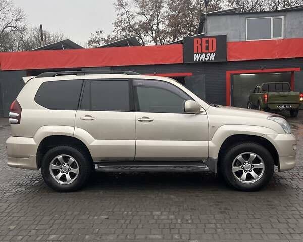 Бежевый Тойота Ленд Крузер Прадо, объемом двигателя 3.96 л и пробегом 496 тыс. км за 14500 $, фото 2 на Automoto.ua