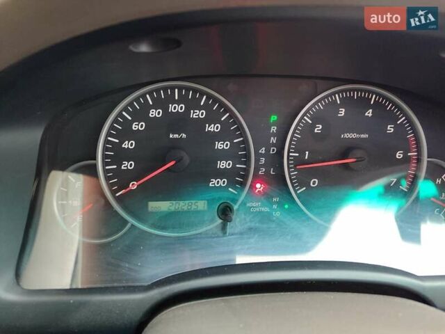 Бежевый Тойота Ленд Крузер Прадо, объемом двигателя 4 л и пробегом 203 тыс. км за 15000 $, фото 4 на Automoto.ua