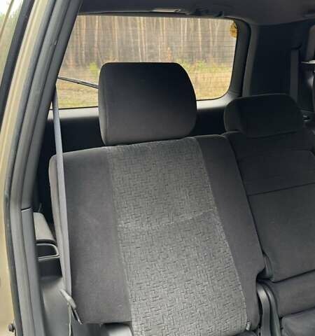 Бежевый Тойота Ленд Крузер Прадо, объемом двигателя 2.7 л и пробегом 178 тыс. км за 14999 $, фото 9 на Automoto.ua