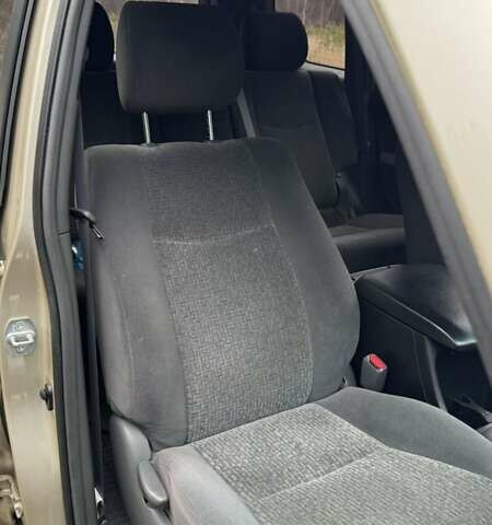 Бежевый Тойота Ленд Крузер Прадо, объемом двигателя 2.7 л и пробегом 178 тыс. км за 14999 $, фото 7 на Automoto.ua