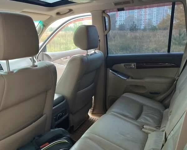 Бежевый Тойота Ленд Крузер Прадо, объемом двигателя 4 л и пробегом 203 тыс. км за 15000 $, фото 2 на Automoto.ua