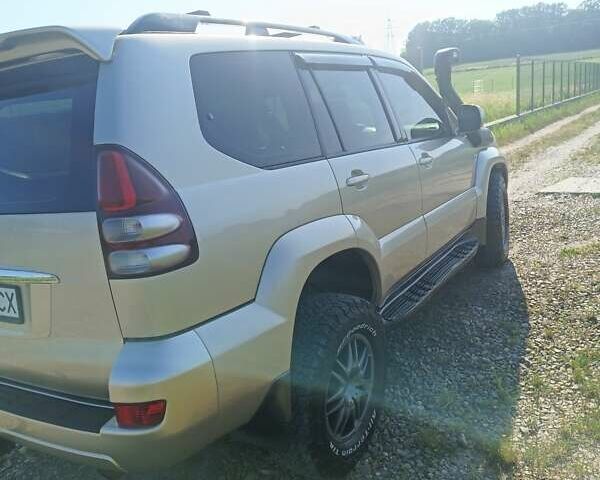 Бежевый Тойота Ленд Крузер Прадо, объемом двигателя 4 л и пробегом 216 тыс. км за 17000 $, фото 10 на Automoto.ua