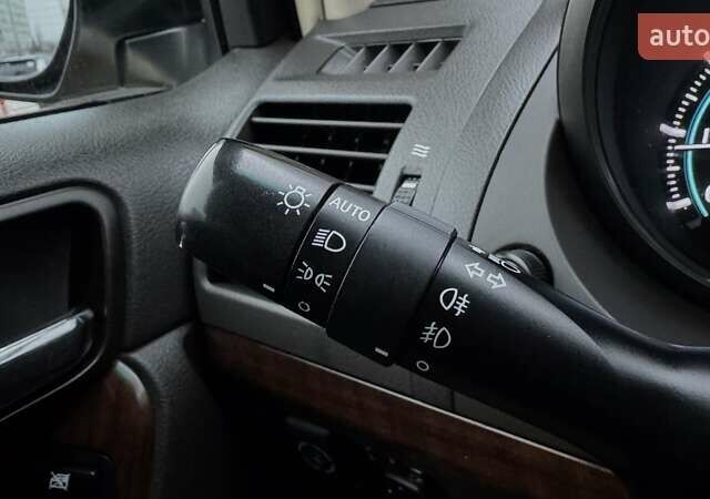 Бежевый Тойота Ленд Крузер Прадо, объемом двигателя 4 л и пробегом 122 тыс. км за 23494 $, фото 24 на Automoto.ua