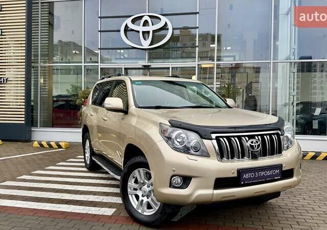 Бежевый Тойота Ленд Крузер Прадо, объемом двигателя 4 л и пробегом 122 тыс. км за 23494 $, фото 12 на Automoto.ua