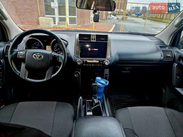 Бежевый Тойота Ленд Крузер Прадо, объемом двигателя 3 л и пробегом 459 тыс. км за 21600 $, фото 11 на Automoto.ua