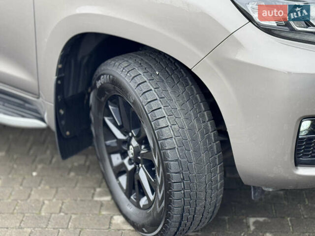 Бежевий Тойота Ленд Крузер Прадо, об'ємом двигуна 4 л та пробігом 40 тис. км за 51500 $, фото 15 на Automoto.ua