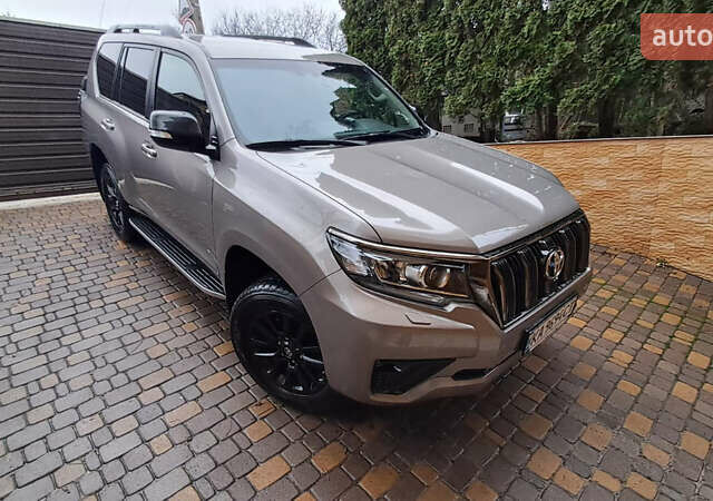 Бежевый Тойота Ленд Крузер Прадо, объемом двигателя 3.96 л и пробегом 40 тыс. км за 42000 $, фото 30 на Automoto.ua