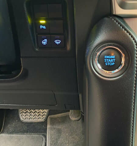 Бежевый Тойота Ленд Крузер Прадо, объемом двигателя 3.96 л и пробегом 40 тыс. км за 42000 $, фото 23 на Automoto.ua