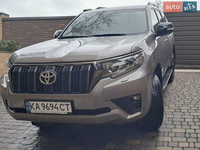 Бежевый Тойота Ленд Крузер Прадо, объемом двигателя 3.96 л и пробегом 40 тыс. км за 42000 $, фото 19 на Automoto.ua