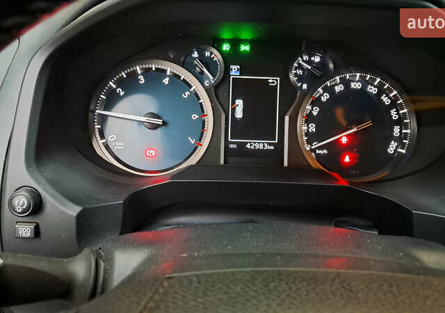 Бежевый Тойота Ленд Крузер Прадо, объемом двигателя 3.96 л и пробегом 40 тыс. км за 42000 $, фото 25 на Automoto.ua