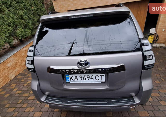 Бежевый Тойота Ленд Крузер Прадо, объемом двигателя 3.96 л и пробегом 40 тыс. км за 42000 $, фото 28 на Automoto.ua