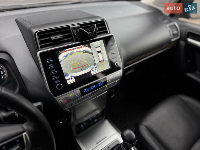 Бежевий Тойота Ленд Крузер Прадо, об'ємом двигуна 4 л та пробігом 40 тис. км за 51500 $, фото 33 на Automoto.ua