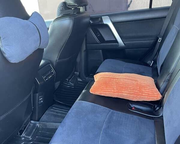 Бежевий Тойота Ленд Крузер Прадо, об'ємом двигуна 2.76 л та пробігом 49 тис. км за 47619 $, фото 6 на Automoto.ua