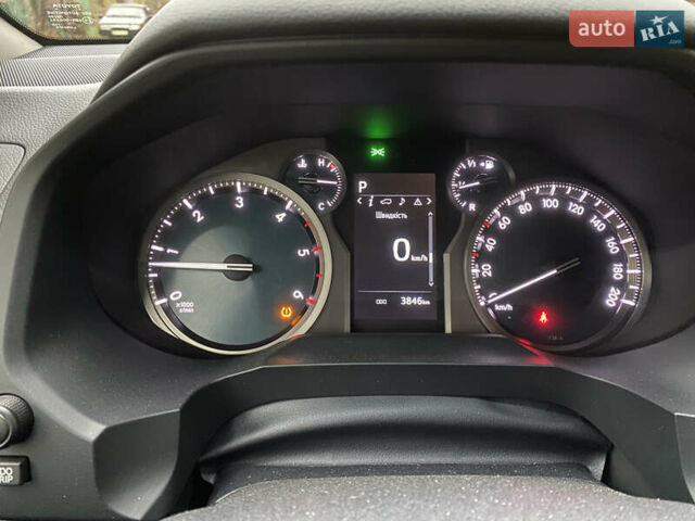 Бежевый Тойота Ленд Крузер Прадо, объемом двигателя 2.76 л и пробегом 9 тыс. км за 59500 $, фото 6 на Automoto.ua