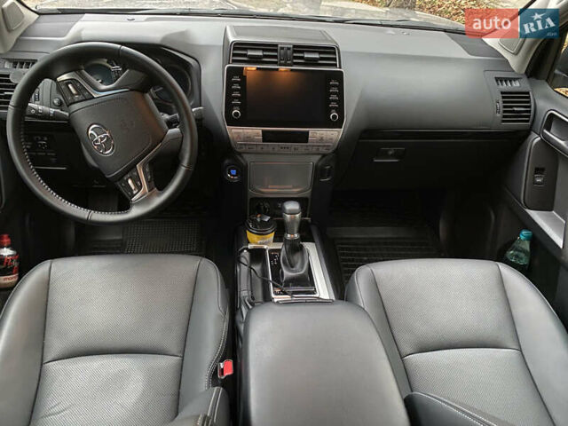 Бежевый Тойота Ленд Крузер Прадо, объемом двигателя 2.76 л и пробегом 9 тыс. км за 59500 $, фото 5 на Automoto.ua