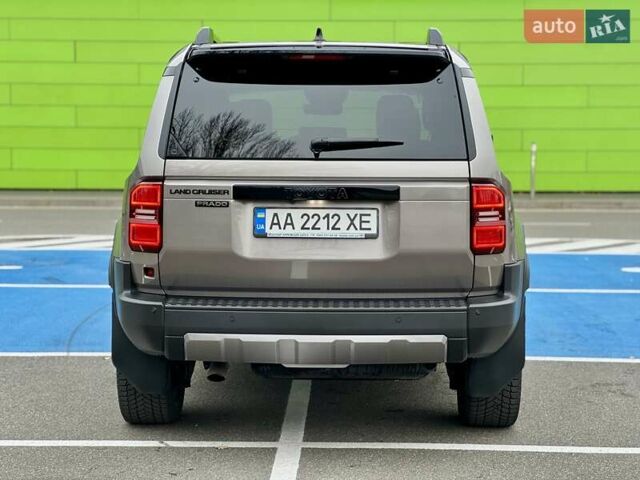 Бежевый Тойота Ленд Крузер Прадо, объемом двигателя 2.76 л и пробегом 15 тыс. км за 67900 $, фото 19 на Automoto.ua