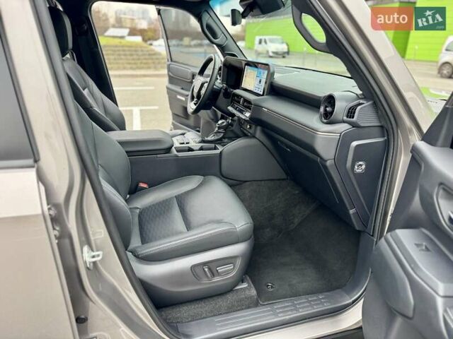 Бежевый Тойота Ленд Крузер Прадо, объемом двигателя 2.76 л и пробегом 15 тыс. км за 67900 $, фото 45 на Automoto.ua