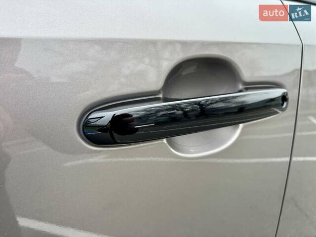 Бежевый Тойота Ленд Крузер Прадо, объемом двигателя 2.76 л и пробегом 15 тыс. км за 67900 $, фото 27 на Automoto.ua