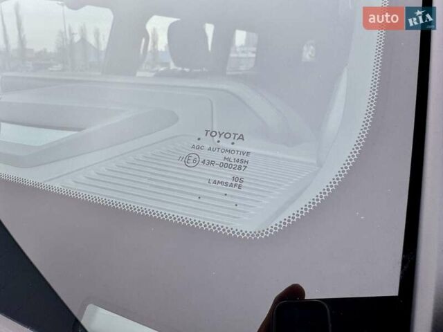 Бежевый Тойота Ленд Крузер Прадо, объемом двигателя 2.76 л и пробегом 15 тыс. км за 67900 $, фото 28 на Automoto.ua