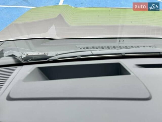 Бежевый Тойота Ленд Крузер Прадо, объемом двигателя 2.76 л и пробегом 15 тыс. км за 67900 $, фото 56 на Automoto.ua