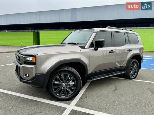 Бежевый Тойота Ленд Крузер Прадо, объемом двигателя 2.76 л и пробегом 15 тыс. км за 67900 $, фото 3 на Automoto.ua