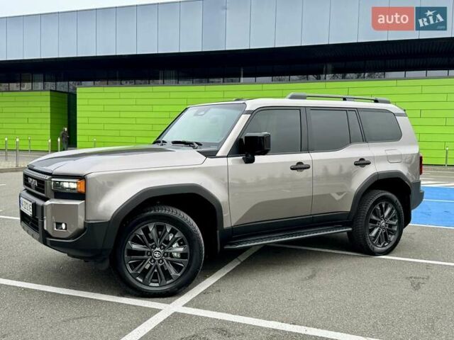 Бежевый Тойота Ленд Крузер Прадо, объемом двигателя 2.76 л и пробегом 15 тыс. км за 67900 $, фото 2 на Automoto.ua