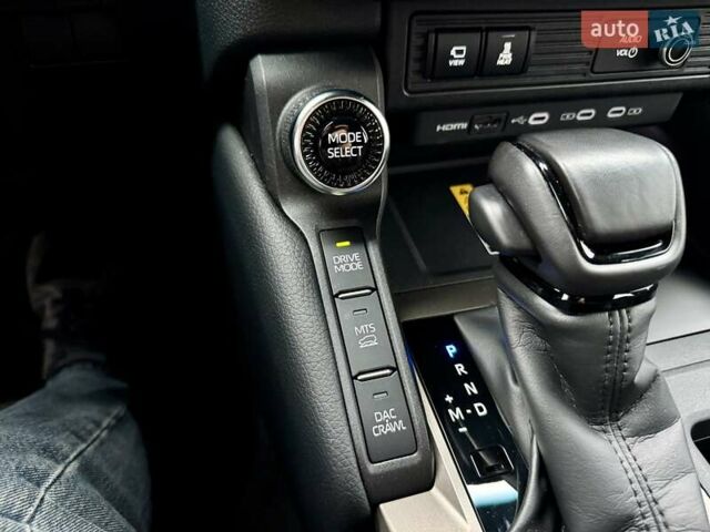 Бежевый Тойота Ленд Крузер Прадо, объемом двигателя 2.76 л и пробегом 15 тыс. км за 67900 $, фото 59 на Automoto.ua