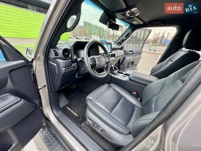 Бежевый Тойота Ленд Крузер Прадо, объемом двигателя 2.76 л и пробегом 15 тыс. км за 67900 $, фото 30 на Automoto.ua