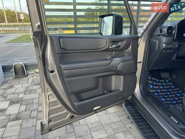 Бежевий Тойота Ленд Крузер Прадо, об'ємом двигуна 2.4 л та пробігом 1 тис. км за 70900 $, фото 13 на Automoto.ua