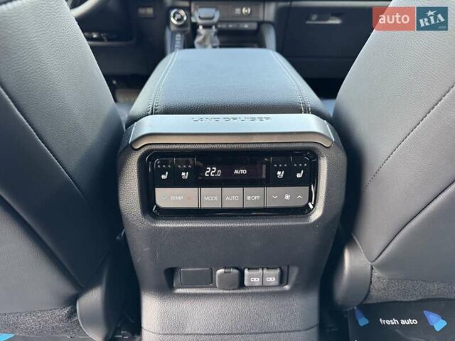 Бежевий Тойота Ленд Крузер Прадо, об'ємом двигуна 2.4 л та пробігом 1 тис. км за 70900 $, фото 32 на Automoto.ua