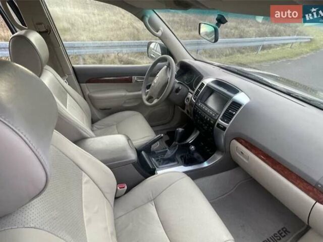 Черный Тойота Ленд Крузер Прадо, объемом двигателя 3 л и пробегом 273 тыс. км за 3000 $, фото 11 на Automoto.ua