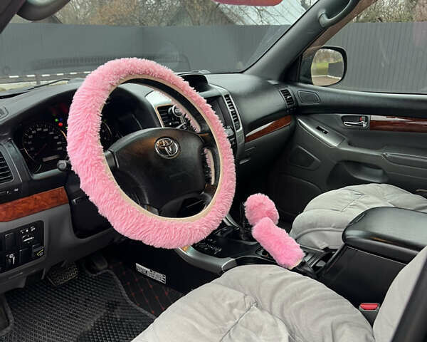 Чорний Тойота Ленд Крузер Прадо, об'ємом двигуна 3.96 л та пробігом 280 тис. км за 11200 $, фото 8 на Automoto.ua