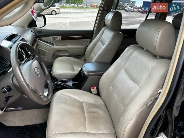 Чорний Тойота Ленд Крузер Прадо, об'ємом двигуна 3 л та пробігом 226 тис. км за 17500 $, фото 16 на Automoto.ua