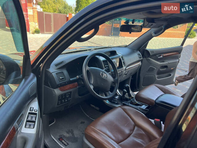 Черный Тойота Ленд Крузер Прадо, объемом двигателя 3.96 л и пробегом 386 тыс. км за 14499 $, фото 6 на Automoto.ua