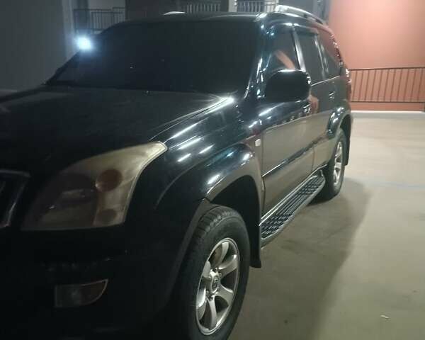 Черный Тойота Ленд Крузер Прадо, объемом двигателя 4 л и пробегом 297 тыс. км за 11000 $, фото 1 на Automoto.ua