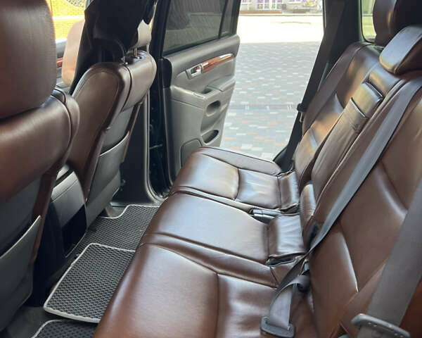 Черный Тойота Ленд Крузер Прадо, объемом двигателя 3.96 л и пробегом 386 тыс. км за 14499 $, фото 7 на Automoto.ua